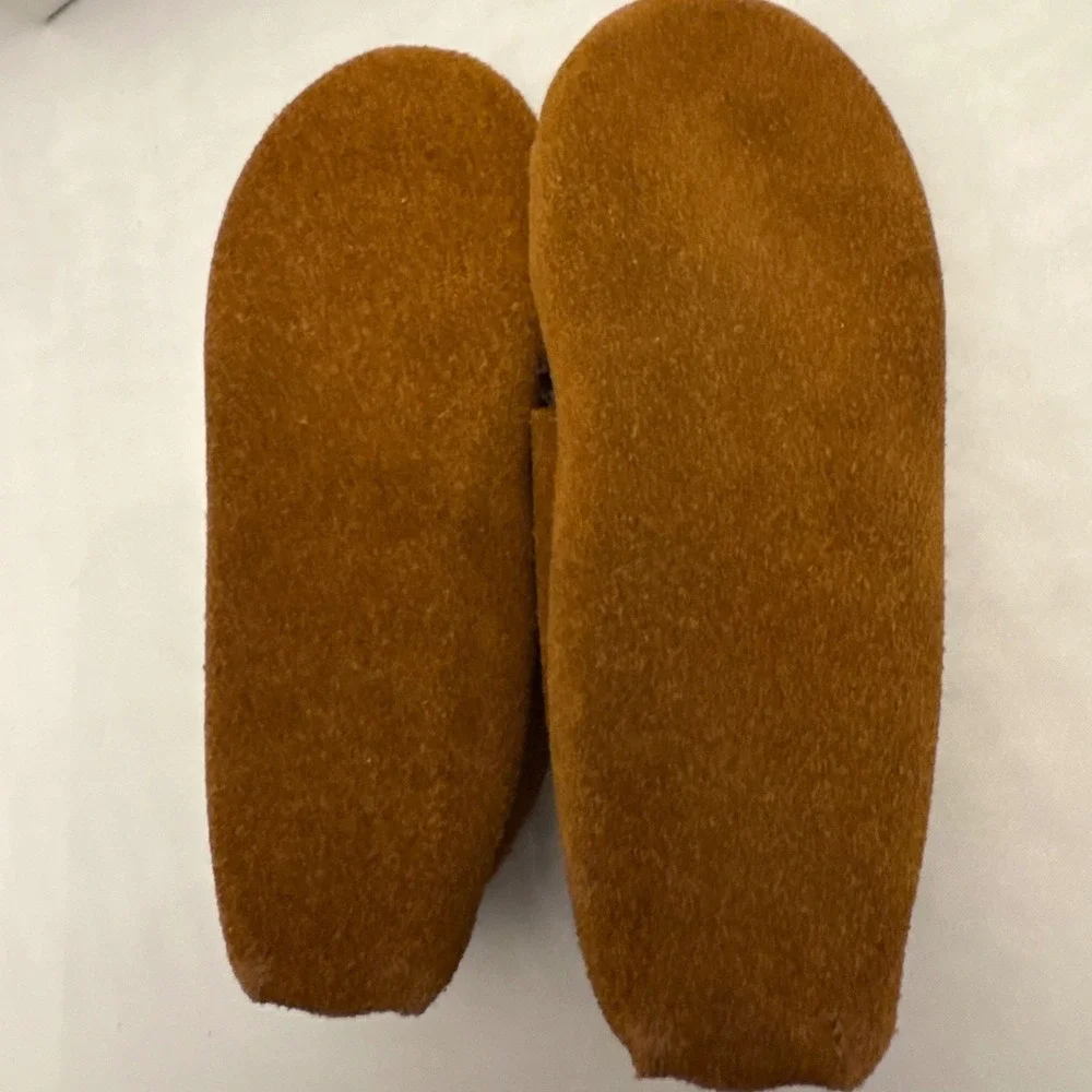 Minnetonka Moccasin Child Size 8‎ Brown Suede Beaded Slip On Shoes Leather